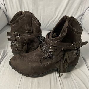 Not Rated Brownish Boots 8.5